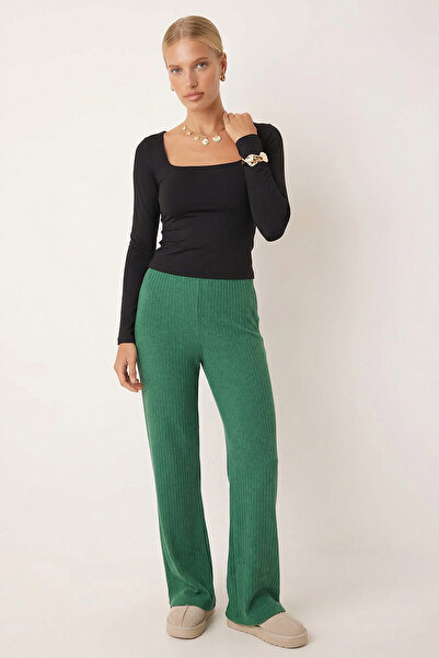 armonika Women's Green Soft Textured Stretch Fabric Pants Arm-26K001090