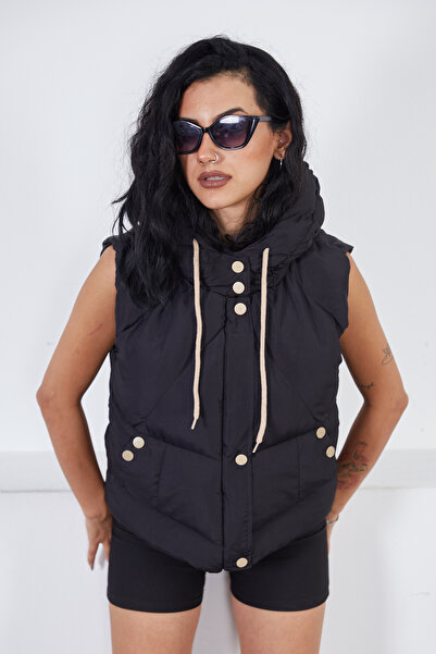 FEMİNEER.com Black Snap Fastener Sports Vest