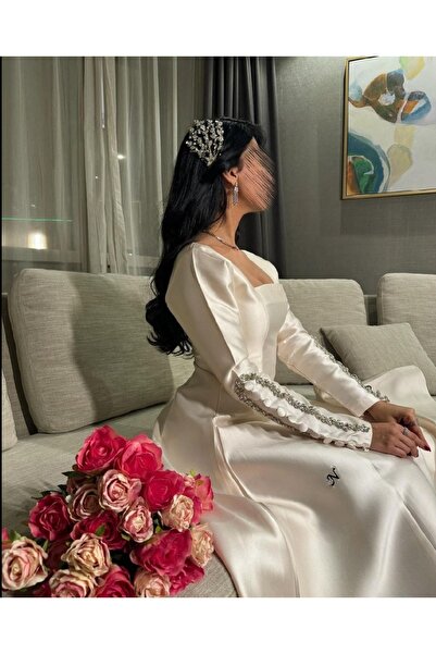 Masha Mashaeil ~ Beige evening dress with crystal-embroidered sleeves