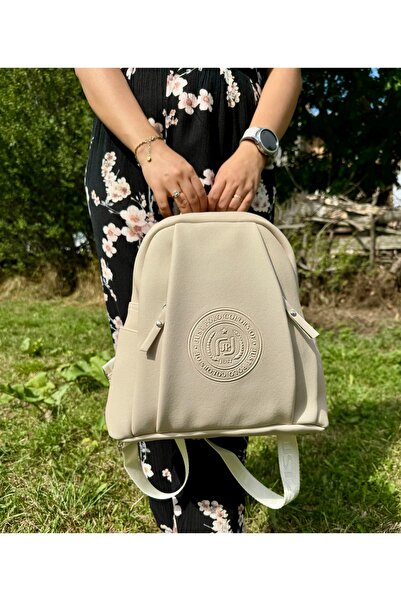 Just Polo حقيبة ظهر فاخرة للنساء مع حزام قابل للتعديل، مناسبة للاستخدام اليوم...