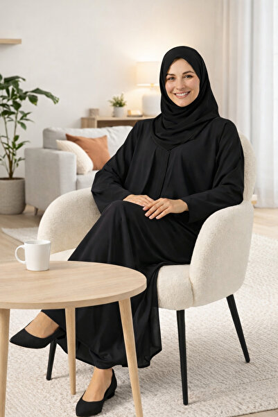 SADANHOME White armchair by Boucle - a comfortable, padded recliner with black legs for home or office