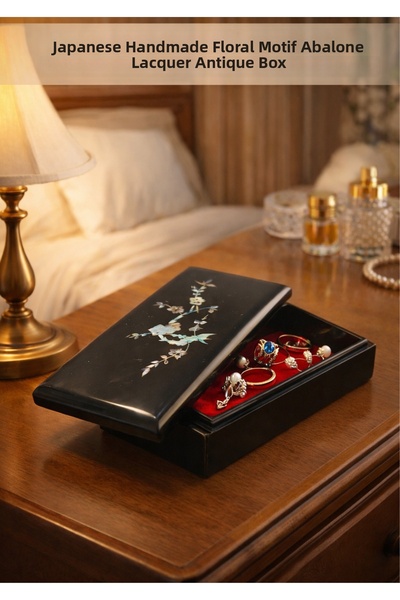 onyyapim Japanese Artistic Inlaid Antique Lacquer Box with Flower Motif