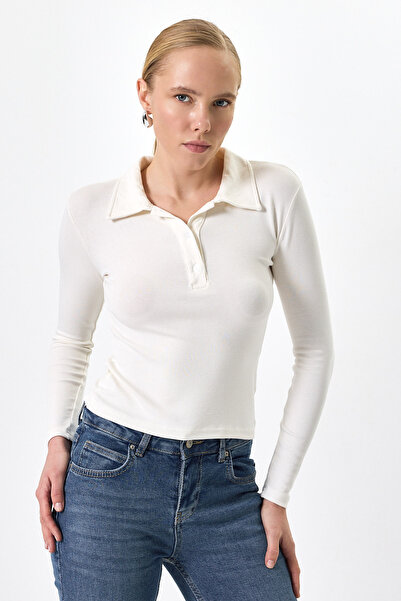 Rays Bluză ecru cu mânecă lungă, cu guler polo, cu nasturi 8222A