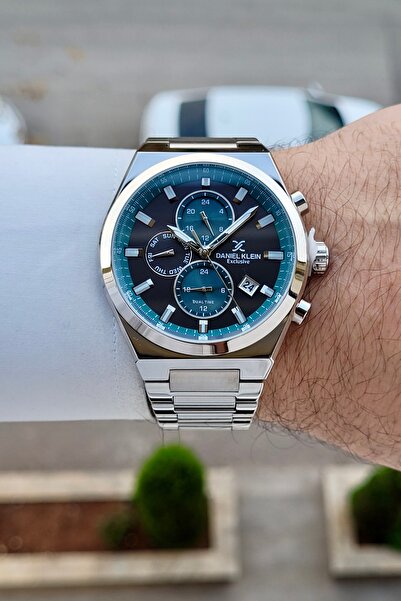 Daniel Klein Smoked Green Dial Metallic Color Band 2 Years Warranty 43 mm Ind...