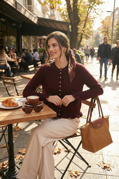 Lela Cardigan din tricot cu detaliu pliat premium, cu o formă rotundă, cu o f...