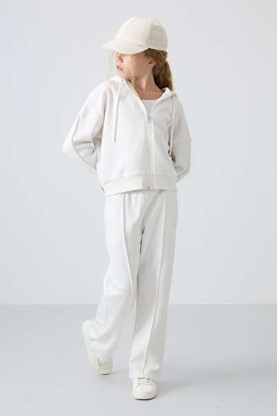 TOMMY LIFE Ekru Pamuklu İçi Tüylü Yumuşak Dokulu Standart Fit Nakışlı Kız Çoc...