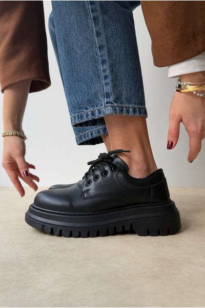 Mupa Shoes حذاء لوفر نسائي أسود