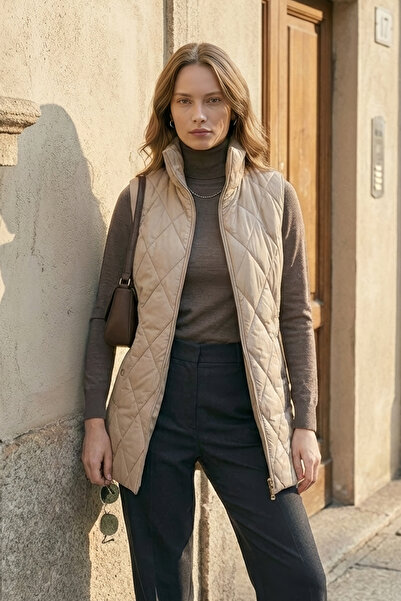 Minel Kadın Bej Kısa Kapitone Yelek