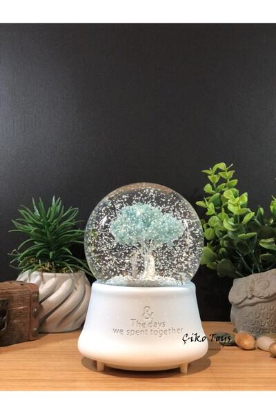 Lapidaria Ağaç Altında Buluşan Sevimli Çift Kendinden Püskürtmeli Büyük Boy K...