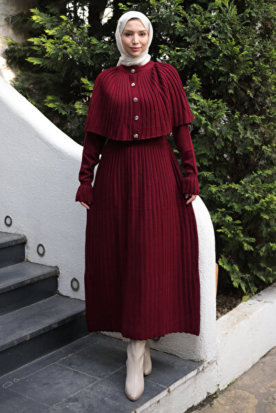 İmajButik Rochie lungă din tricot cu detaliu de pelerină burgundă