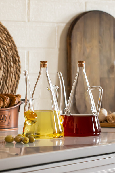 Porsima وعاء زيت من الزجاج البوروسيليكات مع غطاء من الفلين، طقم من قطعتين، وع...