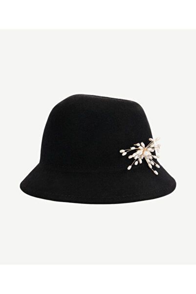 Yargıcı قبعة صوفية مزينة ببروش