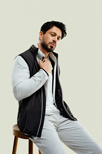 Avva Erkek Antrasit Dik Yaka Kapüşonlu Fermuarlı Su itici Bi-Stretch Comfort Fit YelekA41Y6535