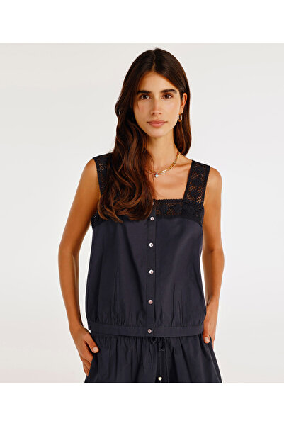 Yargıcı Square Neck Crochet Detailed Crop Top