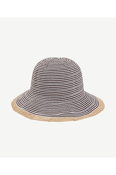 Yargıcı Çizgi Detaylı Balıkçı Şapkası