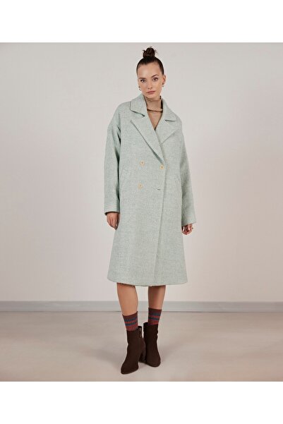 Yargıcı Yırtmaç Detaylı Palto