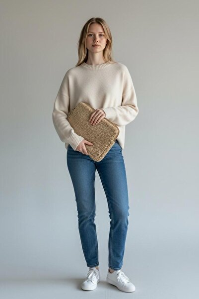 PLUSH STUDIO TeddyChic 13.3 Inch PlushGuard - Laptop Cover and Bag, 36x26cm C...