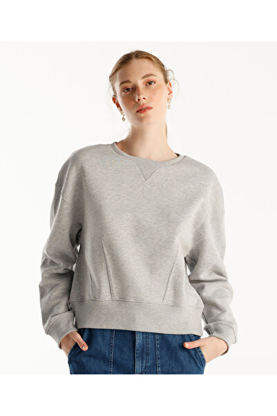 Yargıcı Pens Detaylı Uzun Kollu Bisiklet Yaka Sweatshirt