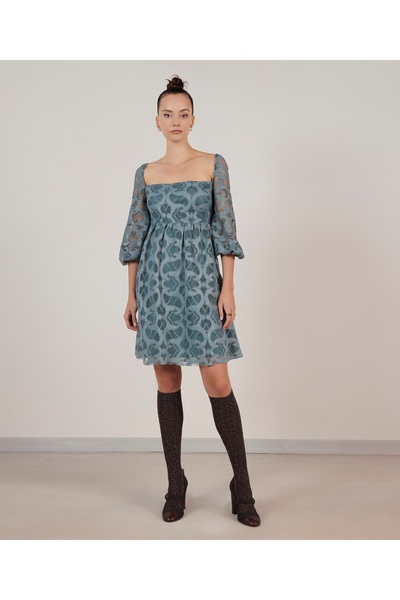 Yargıcı Gipe Detaylı Elbise