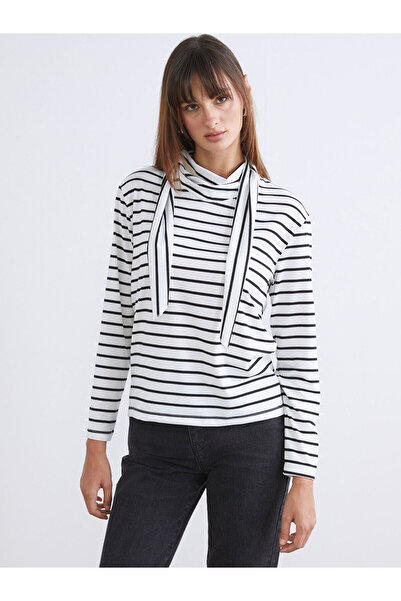 LC Waikiki Tricou de damă cu guler înalt și dungi Özmarka, sezon nou