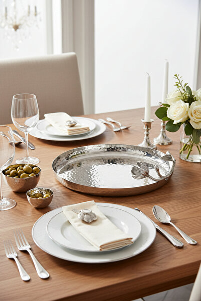 Cornella Farfurie rotundă decorativă florală argintie