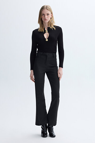 Mudo Flare Fit Pants