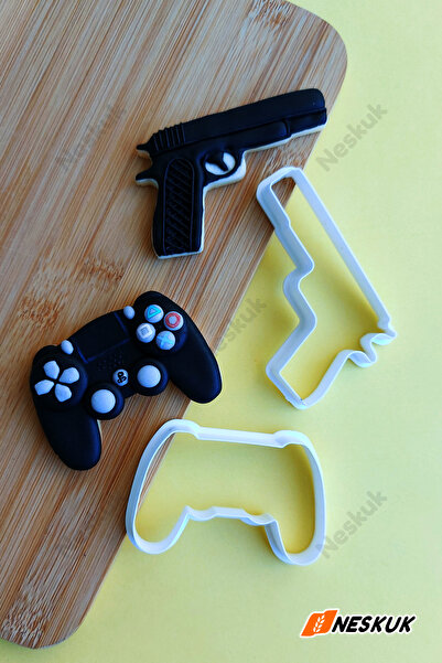 Neskuk 2 قطعة بلاي ستيشن جويستيك ومسدس قالب كوكي / قاطع / مسدس قالب وحدة تحكم...