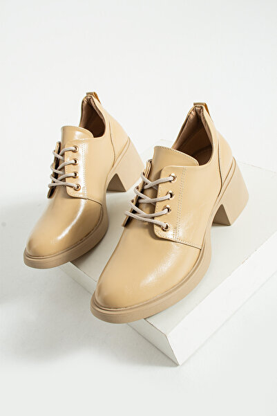 tivana حذاء نسائي بكعب عالٍ ورباط ديفا - بيج