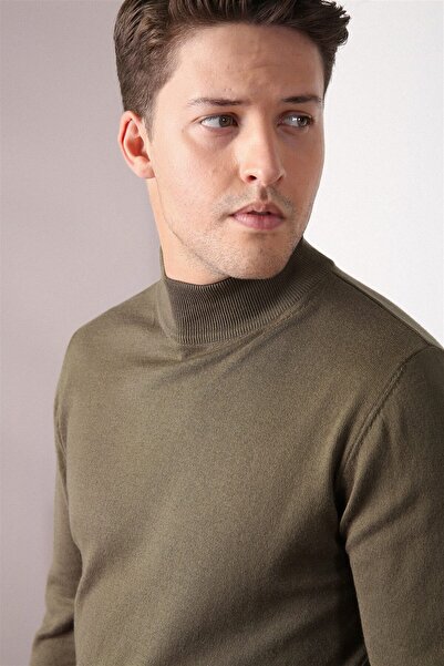 Ferraro سترة قطنية للرجال بياقة نصفية باللون الكاكي