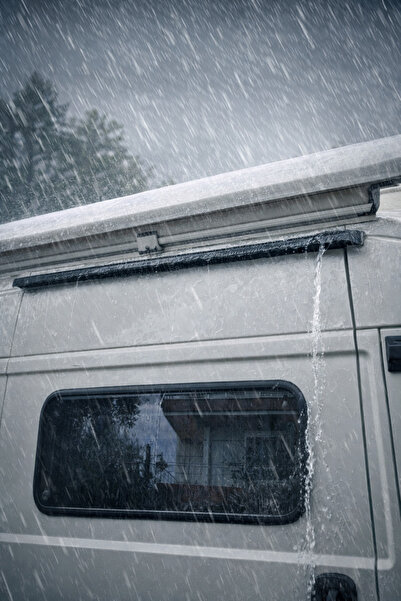 Salba KARAVAN YAĞMUR OLUĞU SÜRGÜLÜ KAPI OLUK SU GİDERİ