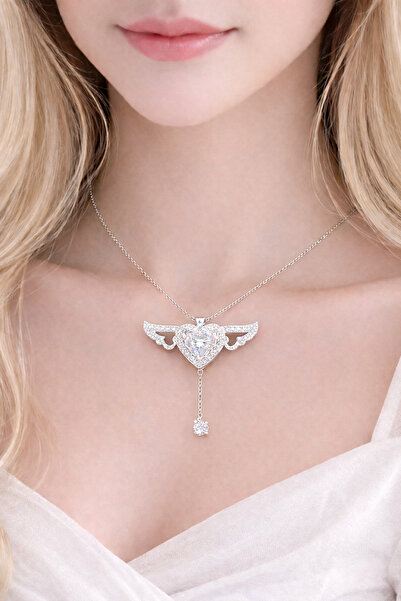 shellwetr Simona 925 ayar gümüş melek kanatlı kalp detaylı parlak taşlı kadın kolye ort.