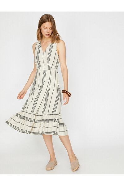 Koton Ριγέ φόρεμα με λαιμόκοψη σε σχήμα V χωρίς μανίκια