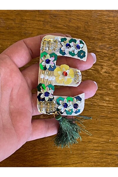 Gönülden Tasarım 7x4 Cm Payetli Çiçekli Püsküllü E Harfi Arma Dikiş Aplike