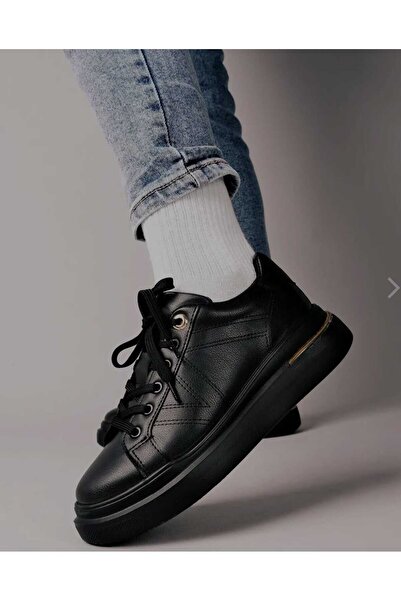 bescobel Γυναικεία αθλητικά παπούτσια Eryal BlackGold Lace-Up Casual Sneaker ...