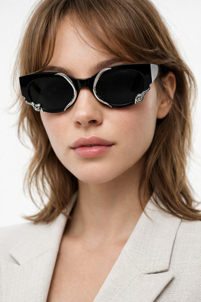 Houseofeyeris Noirix Black Frame Metal Detailed Retro Oval/Cat-Eye Sunglasses...