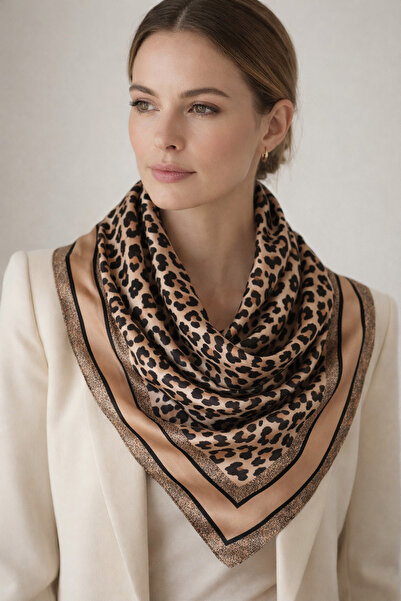 FA LORA TAKI Leopar Desenli Saten Fular Cesur Şık (70X70)
