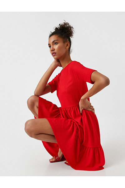 Koton Rüschenkleid mit kurzen Ärmeln