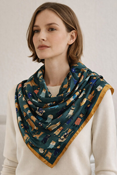 FA LORA TAKI Kedi Desenli İpek Saten Fular (70X70)