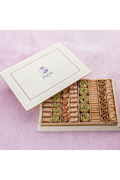 MUHTAR TATLILARI Antep Fıstıklı Ve Kajulu Karışık Baklava 650 GR