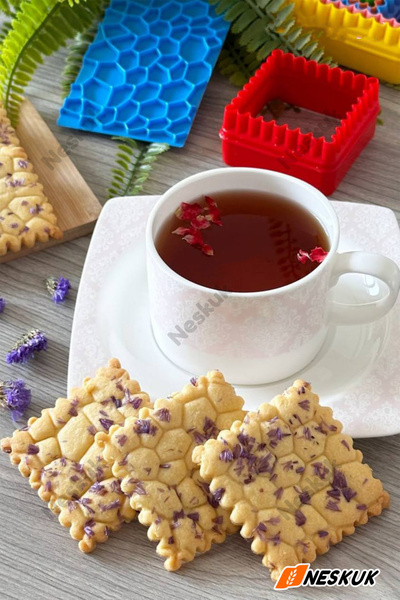 Neskuk قاطع مربع 6 قطع + قالب عجينة السكر، قالب البسكويت، أداة تشكيل العجين