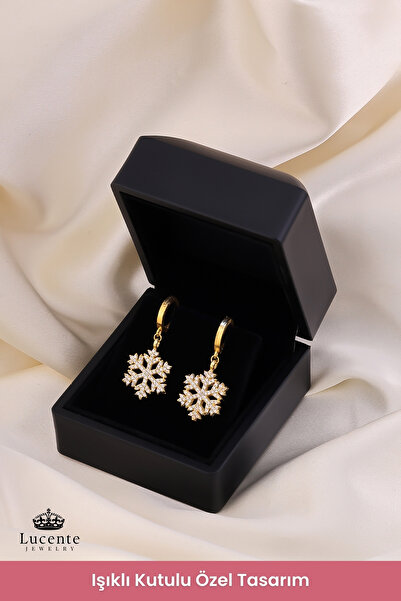 Lucente Jewellery Işıklı Hediye Kutulu 925 Ayar Luxury Serisi Gold Taşlı Kar Tanesi Gümüş Hediyelik Sevgiliye Eşe Kız Arkadaşa Anneye Doğum Günü Yılbaşı Hediyesi Kartanesi Şık & Zarif 1 Çift Sallantılı Halka Küpe