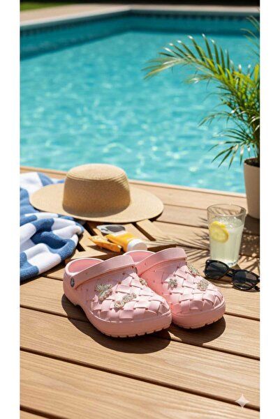 Slipcat صندل نسائي من Calx للشاطئ وحمام السباحة، مغلق وغير قابل للانزلاق