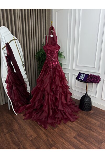 FASHİON TREND Evening dress, bodice with embroidered details, Jazar flared skirt