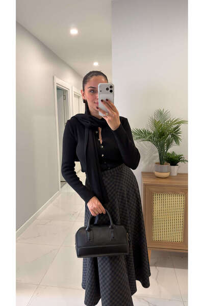 BİRCANÇİL Zr Kewira Black Buttoned Shawl Detailed Cardigan