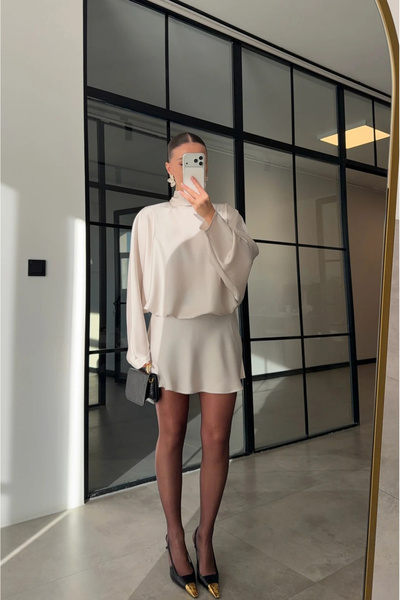 SHILSEE BEUTİQUE Women's Stand-Up Collar Satin Mini Dress with Scarf on the Back Ecru