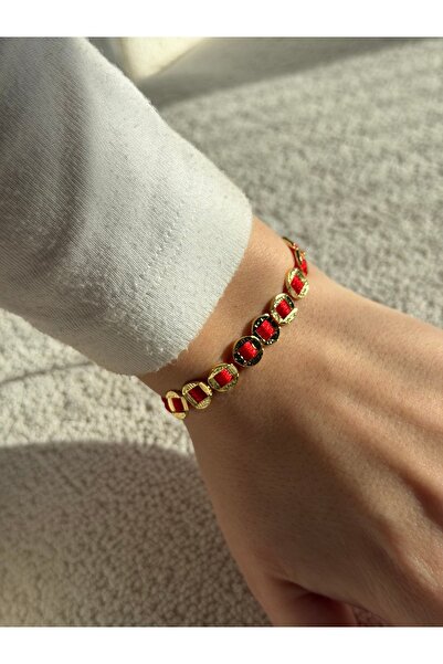 ZWEIG Kırmızı ipli gold stone bileklik