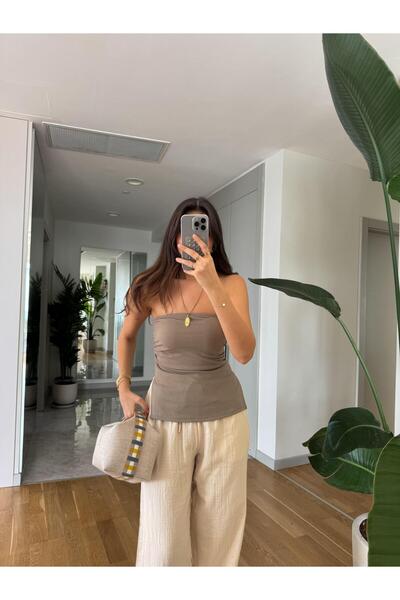 MERVE AKSOY Yanları Yırtmaçlı Straplez Bluz- Vizon