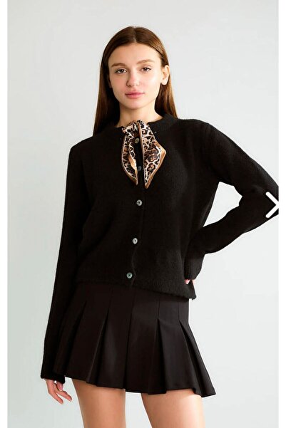 Robin KADIN GİYİM FULARLI KAZAK