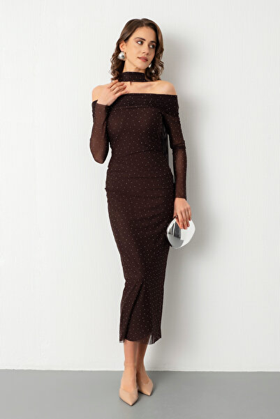 Lafaba Kadın Kahverengi Kayık Yaka Uzun Kol Taşlı Midi Davet Elbisesi