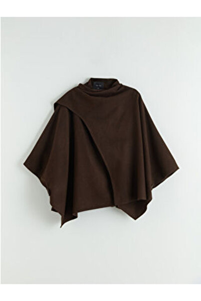 LC Waikiki artı-store Kadın panço, dökümlü yüksek yakalı ve kolsuzdur. Önü an...